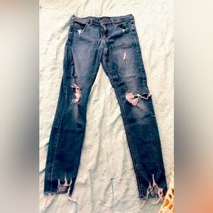Lucky Brand jeans. Worn once. In great condition.